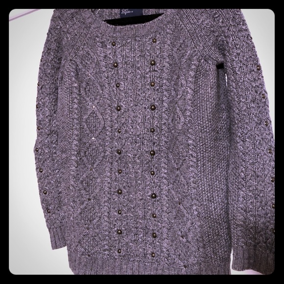 American Eagle Outfitters Sweater
